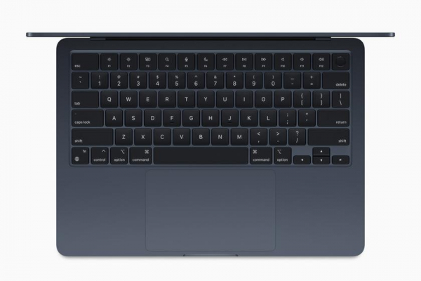 
						Apple показала обновленный MacBook Air: новый чип M2, &laquo;монобровь&raquo;, MagSafe и быстрая зарядка за $1200
					