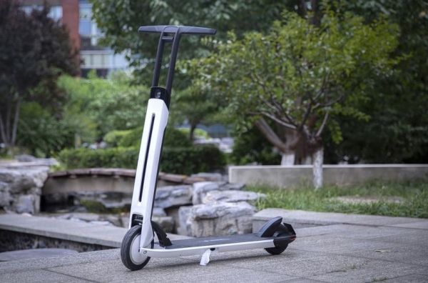 Ninebot Electric Scooter Air T15: электросамокат с футуристическим дизайном
Ninebot Electric Scooter Air T15: электросамокат с футуристическим дизайном