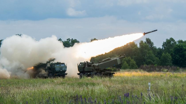 США отправят в Украину 18 реактивных систем залпового огня HIMARS в рамках пакета военной помощи на $1,1 млрд
США отправят в Украину 18 реактивных систем залпового огня HIMARS в рамках пакета военной помощи на $1,1 млрд