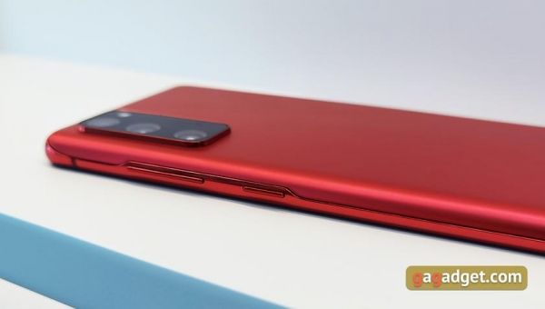 "Молодёжный" флагман Samsung Galaxy S20 FE своими глазами
"Молодёжный" флагман Samsung Galaxy S20 FE своими глазами