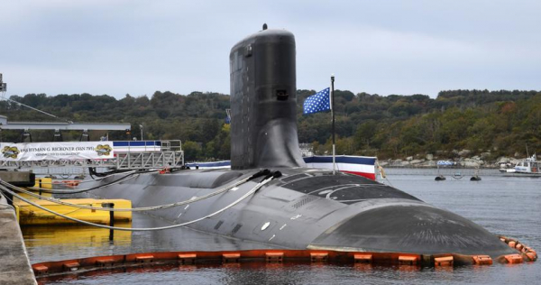 
							ВМС США ввели в эксплуатацию ударную атомную субмарину USS Hyman G. Rickover, которая сможет нести 12 крылатых ракет Tomahawk
						