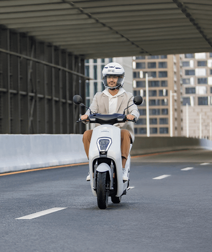 Honda представила U-Go — электрический скутер со скоростью до 53 км/ч за $1200
Honda представила U-Go — электрический скутер со скоростью до 53 км/ч за $1200