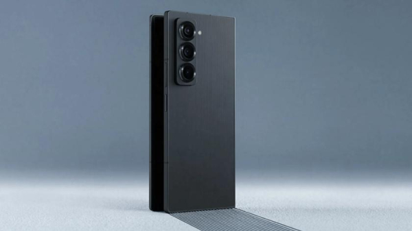 Эксклюзивный смартфон Galaxy Fold Special Edition можно заказать через британскую компанию за $3,447 Эксклюзивный смартфон Galaxy Fold Special Edition можно заказать через британскую компанию за $3,447
