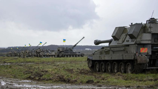 Великобритания отправляет Украине новую партию 155-мм самоходных гаубиц AS-90 Великобритания отправляет Украине новую партию 155-мм самоходных гаубиц AS-90