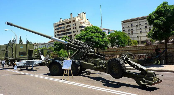 Испанская армия заказывает у Rheinmetall полмиллиона 155-мм метательных зарядов Испанская армия заказывает у Rheinmetall полмиллиона 155-мм метательных зарядов