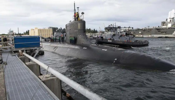 
							ВМС США потратят $80 млн на ремонт ударной атомной субмарины USS Connecticut, которая получила серьёзные повреждения после столкновения с подводной горой в Южно-Китайском море
						