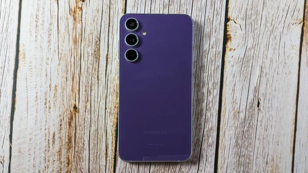 Европейские Samsung Galaxy S23 FE начали получать новое обновление безопасности Европейские Samsung Galaxy S23 FE начали получать новое обновление безопасности