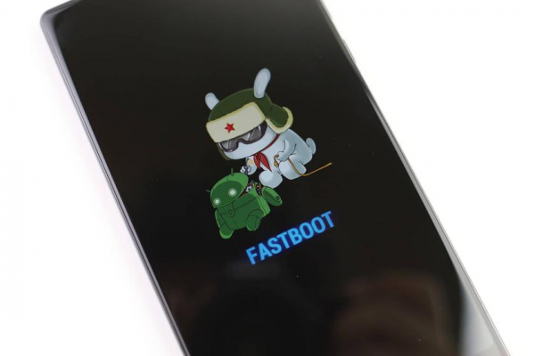 В новых прошивках MIUI Xiaomi отказалась от фирменного кролика Mi Bunny
В новых прошивках MIUI Xiaomi отказалась от фирменного кролика Mi Bunny