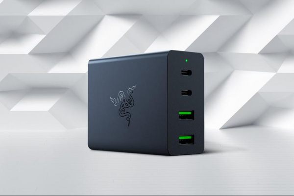 
						Razer представила GaN-зарядку с четырьмя портами и мощностью до 130 Вт за $180
					