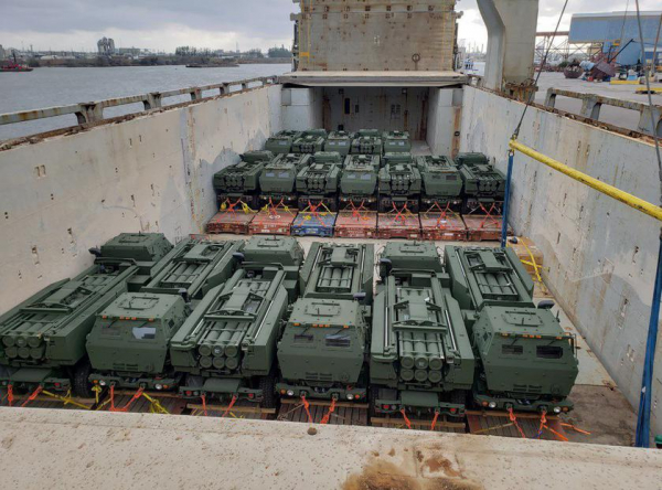 США отправят в Украину 18 реактивных систем залпового огня HIMARS в рамках пакета военной помощи на $1,1 млрд
США отправят в Украину 18 реактивных систем залпового огня HIMARS в рамках пакета военной помощи на $1,1 млрд