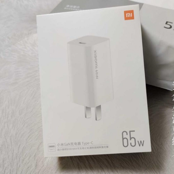
						Xiaomi отозвала свою 65-ваттную быструю зарядку &mdash; ее легко взломать
					