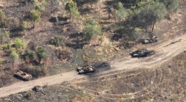 Вооружённые Силы Украины уничтожили три танка Т-72Б3, один Т-90М «Прорыв» и боевую машину пехоты БМП-3 общей стоимостью более $12 млн
Вооружённые Силы Украины уничтожили три танка Т-72Б3, один Т-90М «Прорыв» и боевую машину пехоты БМП-3 общей стоимостью более $12 млн