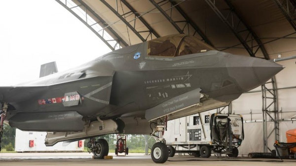 Модернизированные истребители пятого поколения F-35 Lightning II могут столкнуться с большими задержками из-за нереальной степени параллелизма, нехватки ресурсов для испытаний и рабочей силы
Модернизированные истребители пятого поколения F-35 Lightning II могут столкнуться с большими задержками из-за нереальной степени параллелизма, нехватки ресурсов для испытаний и рабочей силы