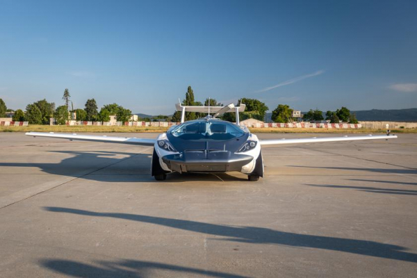 Добро пожаловать в будущее: летающий автомобиль-трансформер AirCar совершил первый в истории перелет между городами
Добро пожаловать в будущее: летающий автомобиль-трансформер AirCar совершил первый в истории перелет между городами