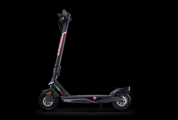 Ducati Pro-III: электросамокат с NFC-ключом, запасом хода до 50 км и скоростью до 25 км/ч за €799
Ducati Pro-III: электросамокат с NFC-ключом, запасом хода до 50 км и скоростью до 25 км/ч за €799