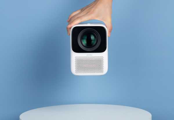 
						Xiaomi Wanbo T2 Free Projector: компактный проектор с разрешением FHD и ценником в $85
					