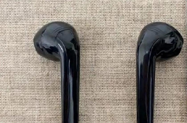 HTC готовит беспроводные наушники U Ear с дизайном, как у Apple AirPods
HTC готовит беспроводные наушники U Ear с дизайном, как у Apple AirPods