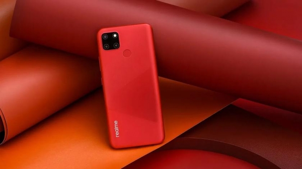 
						Realme C12: бюджетный смартфон с аккумулятором на 6000 мАч и тройной камерой за $130
					