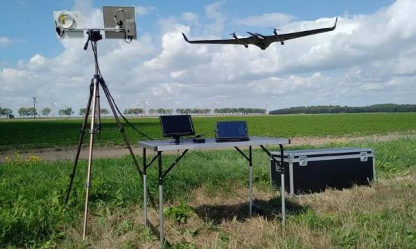 Вооружённые Силы Украины получили беспилотники DeltaQuad, EOS C VTOL и «Лелека-100» на сумму $375 000
Вооружённые Силы Украины получили беспилотники DeltaQuad, EOS C VTOL и «Лелека-100» на сумму $375 000