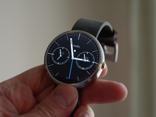 Смарт-часы Moto Watch получат чип Snapdragon Wear 4100, операционную систему Wear OS и NFC для бесконтактных платежей Google Pay
Смарт-часы Moto Watch получат чип Snapdragon Wear 4100, операционную систему Wear OS и NFC для бесконтактных платежей Google Pay