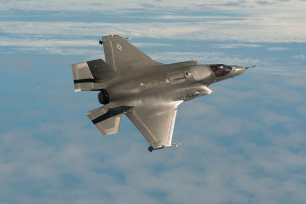 F-35 Lightning II захватывает Европу – американский истребитель пятого поколения почти выиграл конкуренцию у Rafale, Gripen, и Eurofighter
F-35 Lightning II захватывает Европу – американский истребитель пятого поколения почти выиграл конкуренцию у Rafale, Gripen, и Eurofighter