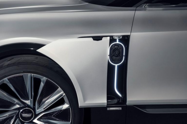 Дешевле Tesla Model X: электрический кроссовер Cadillac Lyriq будет стартовать с отметки меньше $60 000
Дешевле Tesla Model X: электрический кроссовер Cadillac Lyriq будет стартовать с отметки меньше $60 000