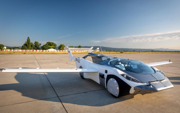 Добро пожаловать в будущее: летающий автомобиль-трансформер AirCar совершил первый в истории перелет между городами
Добро пожаловать в будущее: летающий автомобиль-трансформер AirCar совершил первый в истории перелет между городами