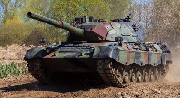 
							Германия официально объявила о передаче Украине первых танков Leopard 1A5 &ndash; новый пакет военной помощи включает тысячи боеприпасов, грузовики Mercedes-Benz Zetros и пулемёты MG 3
						