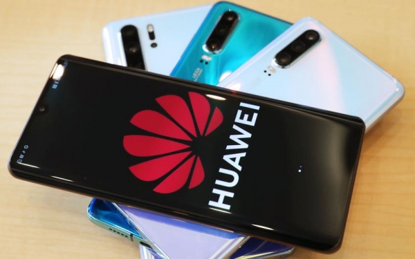 Минг-Чи Куо: Huawei может уйти с рынка смартфонов из-за санкций США
Минг-Чи Куо: Huawei может уйти с рынка смартфонов из-за санкций США