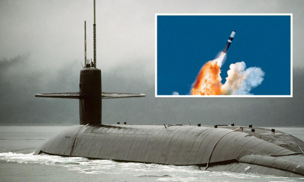 Американская субмарина класса Ohio с 20 баллистическими ракетами Trident II и ядерными боеголовками в июле может посетить Южную Корею впервые за 42 года
Американская субмарина класса Ohio с 20 баллистическими ракетами Trident II и ядерными боеголовками в июле может посетить Южную Корею впервые за 42 года