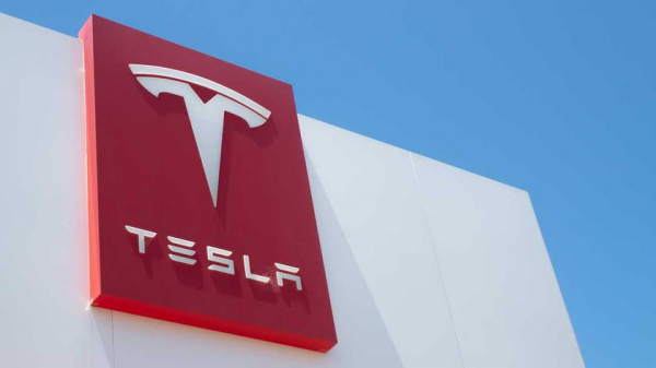 
							Калифорния запустила расследование против Tesla из-за проблем с безопасностью автопилота и ложной рекламы
						