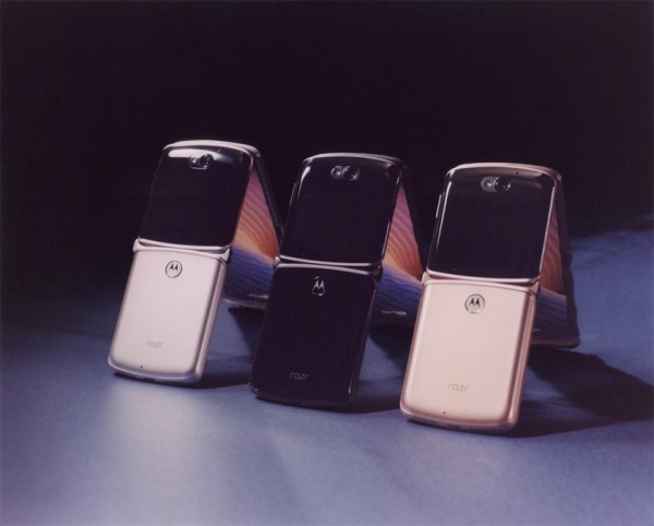 
						Motorola Razr 5G: обновленная &laquo;раскладушка&raquo; с чипом Snapdragon 765G, улучшенной камерой и защитой от брызг за $1400
					