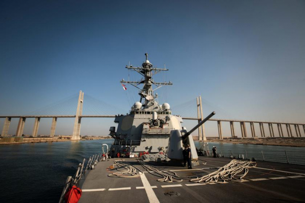 
							Американский эсминец USS Carney использовал перехватчики SM-2 для уничтожения трёх ракет и восьми беспилотников возле Йемена
						