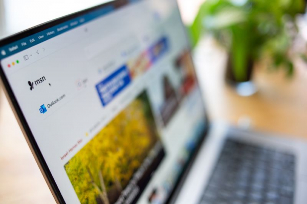 CNN раскритиковала Microsoft за распространение ложных новостей на портале MSN после замены редакторов искусственным интеллектом
CNN раскритиковала Microsoft за распространение ложных новостей на портале MSN после замены редакторов искусственным интеллектом