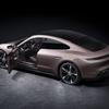 Porsche представила четвёртую версию электрического Taycan: задний привод, две комплектации и запас хода до 484 км
Porsche представила четвёртую версию электрического Taycan: задний привод, две комплектации и запас хода до 484 км