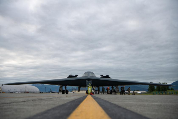 
							B-2 Spirit, B-52H Stratofortress и B-1B Lancer &ndash; ВВС США одновременно использовали сразу все типы стратегических бомбардировщиков
						