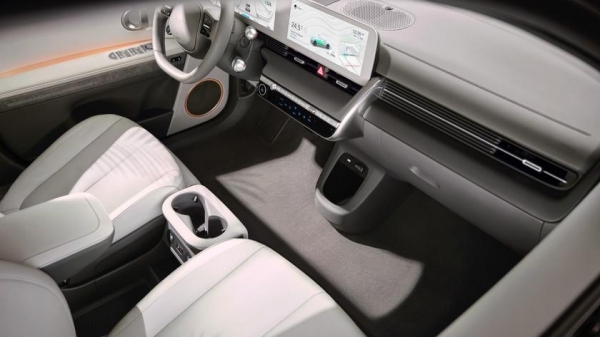 
						Hyundai IONIQ 5: электрический кроссовер с запасом хода до 480 км, разгоном до сотни за 5.2 секунды, реверсивной зарядкой и ценником от 41 900 евро
					