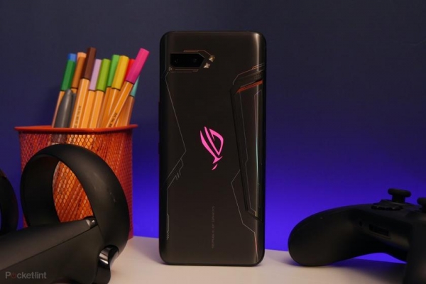 Asus представит летом флагман Zenfone 7 и игровой ROG Phone III
Asus представит летом флагман Zenfone 7 и игровой ROG Phone III