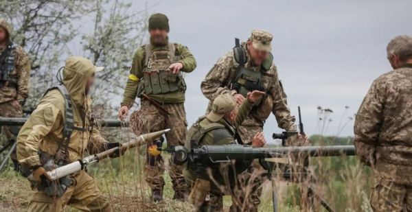 Болгарские гранатомёты СПГ-9 Warrior уже используются на фронте (видео)
Болгарские гранатомёты СПГ-9 Warrior уже используются на фронте (видео)