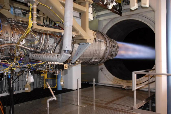 ВВС США на 55% сократят флот истребителей F-15E Strike Eagle, которые могут нести ядерную гравитационную бомбу B61-12
ВВС США на 55% сократят флот истребителей F-15E Strike Eagle, которые могут нести ядерную гравитационную бомбу B61-12
