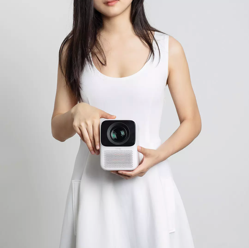 
						Xiaomi Wanbo T2 Free Projector: компактный проектор с разрешением FHD и ценником в $85
					