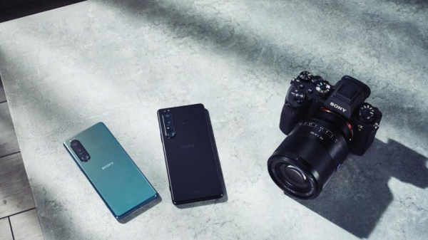 
						Смартфоны Sony Xperia 1 III и Xperia 5 III поступят в продажу лишь через 4&ndash;5 месяцев после анонса, но зато с наушниками в подарок
					