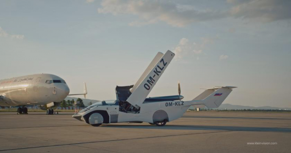 Добро пожаловать в будущее: летающий автомобиль-трансформер AirCar совершил первый в истории перелет между городами
Добро пожаловать в будущее: летающий автомобиль-трансформер AirCar совершил первый в истории перелет между городами