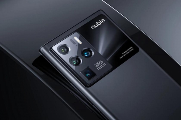 
						ZTE Nubia Z30 Pro: без подэкранной камеры, но с тремя датчиками по 64 МП, 144 Гц дисплеем и 120 Вт зарядкой за $770
					