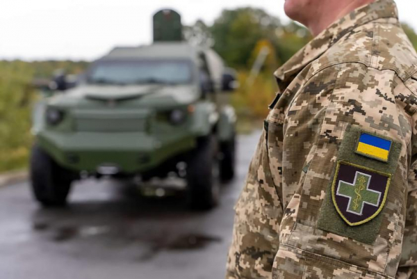ВСУ получили бронированный автомобиль Gurkha для эвакуации раненых солдат, он построен на базе Ford F-550 Super Duty
ВСУ получили бронированный автомобиль Gurkha для эвакуации раненых солдат, он построен на базе Ford F-550 Super Duty