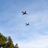 
							Сверхзвуковые стратегические бомбардировщики B-1B Lancer пролетели над стадионом Роуз Боул во время Парада роз
						