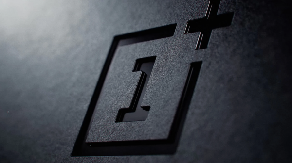 
						Официально: компания OnePlus снова будет выпускать недорогие смартфоны
					