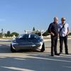 Добро пожаловать в будущее: летающий автомобиль-трансформер AirCar совершил первый в истории перелет между городами
Добро пожаловать в будущее: летающий автомобиль-трансформер AirCar совершил первый в истории перелет между городами