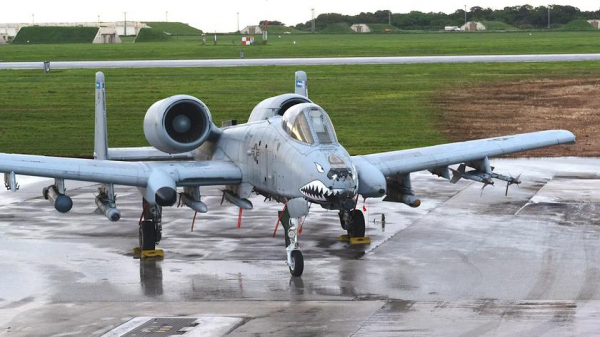 ВВС США хотят использовать штурмовики A-10 Thunderbolt II вместе со сверхзвуковыми бомбардировщиками B-1B Lancer для уничтожения вражеских систем ПВО
ВВС США хотят использовать штурмовики A-10 Thunderbolt II вместе со сверхзвуковыми бомбардировщиками B-1B Lancer для уничтожения вражеских систем ПВО