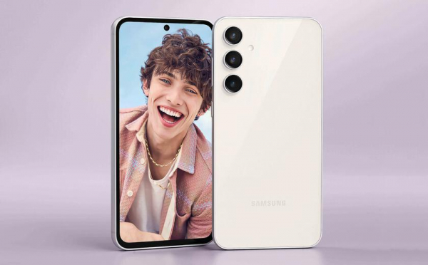 Samsung Galaxy S23 FE выйдет в Европе с Android 14 на борту
Samsung Galaxy S23 FE выйдет в Европе с Android 14 на борту